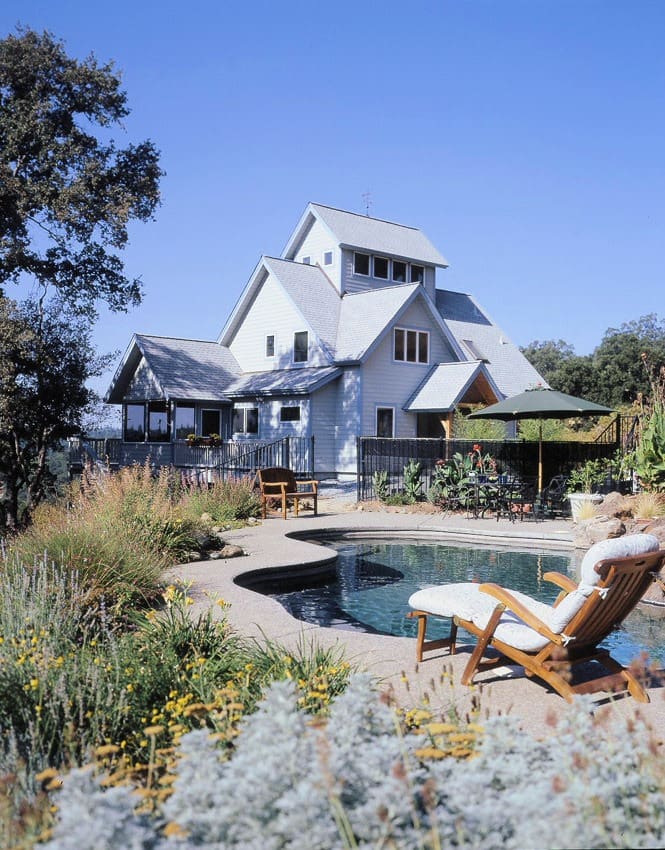 California01 modern california home with cupola lookout