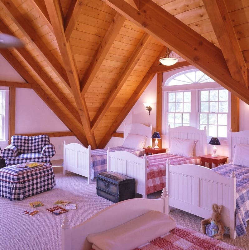 10-4753-17 post and beam bunk room on cape cod